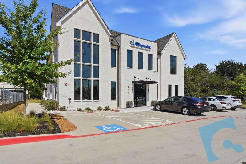860 S Village Center Dr, Southlake, TX à louer - Photo du bâtiment - Image 2 de 22