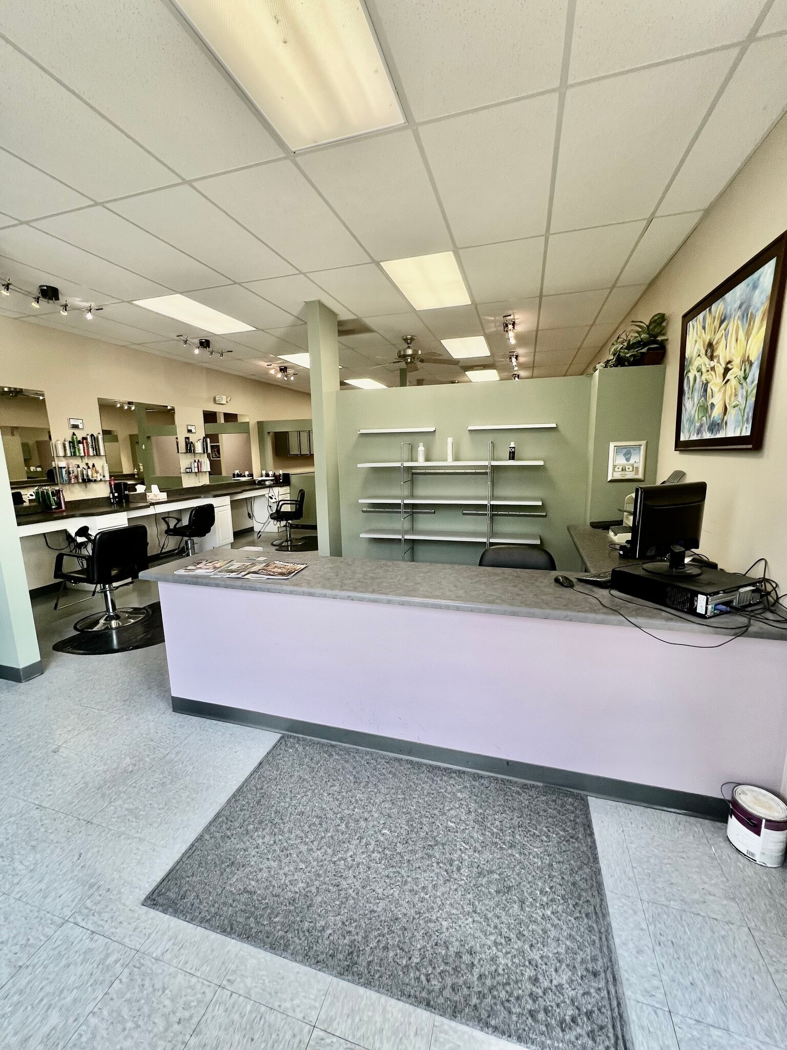 741 McHenry Ave, Crystal Lake, IL for lease Interior Photo- Image 1 of 14
