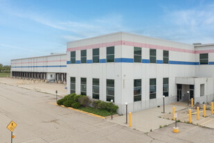 1701 Technical Dr, Saint Johns MI - Entrepôt