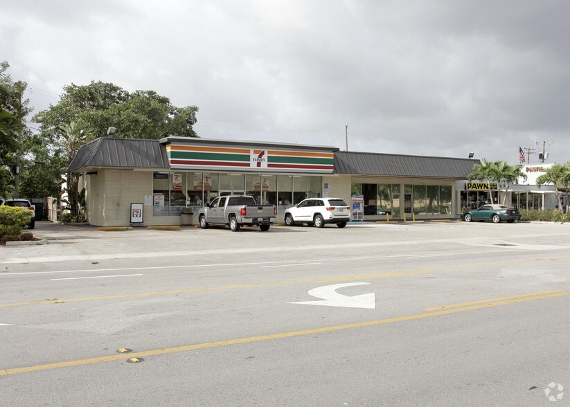 2030-2040 NE 49th St, Pompano Beach, FL for lease - Building Photo - Image 3 of 10