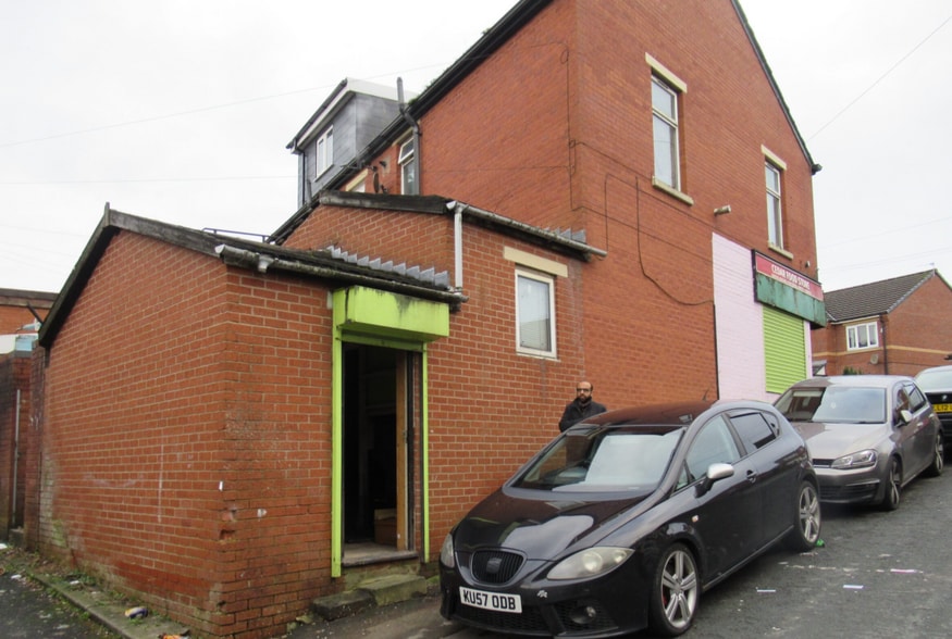 60 Cedar St, Blackburn for lease - Building Photo - Image 2 of 3