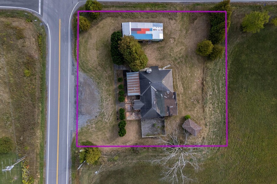 2430 NY-22, Essex, NY à vendre - Photo du bâtiment - Image 3 de 20