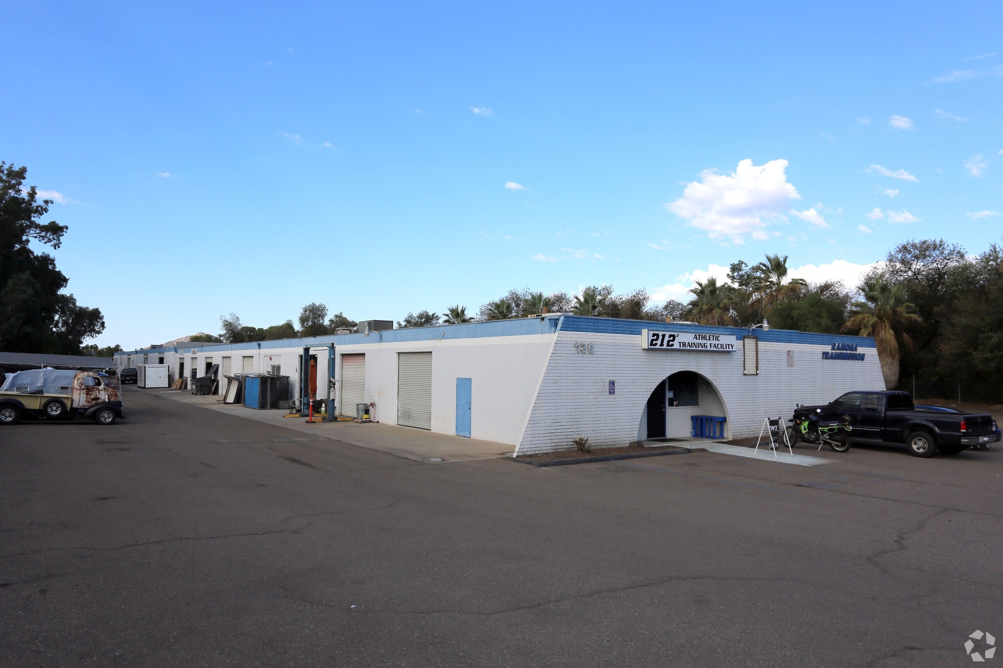 136 10th St, Ramona, CA for lease Primary Photo- Image 1 of 9