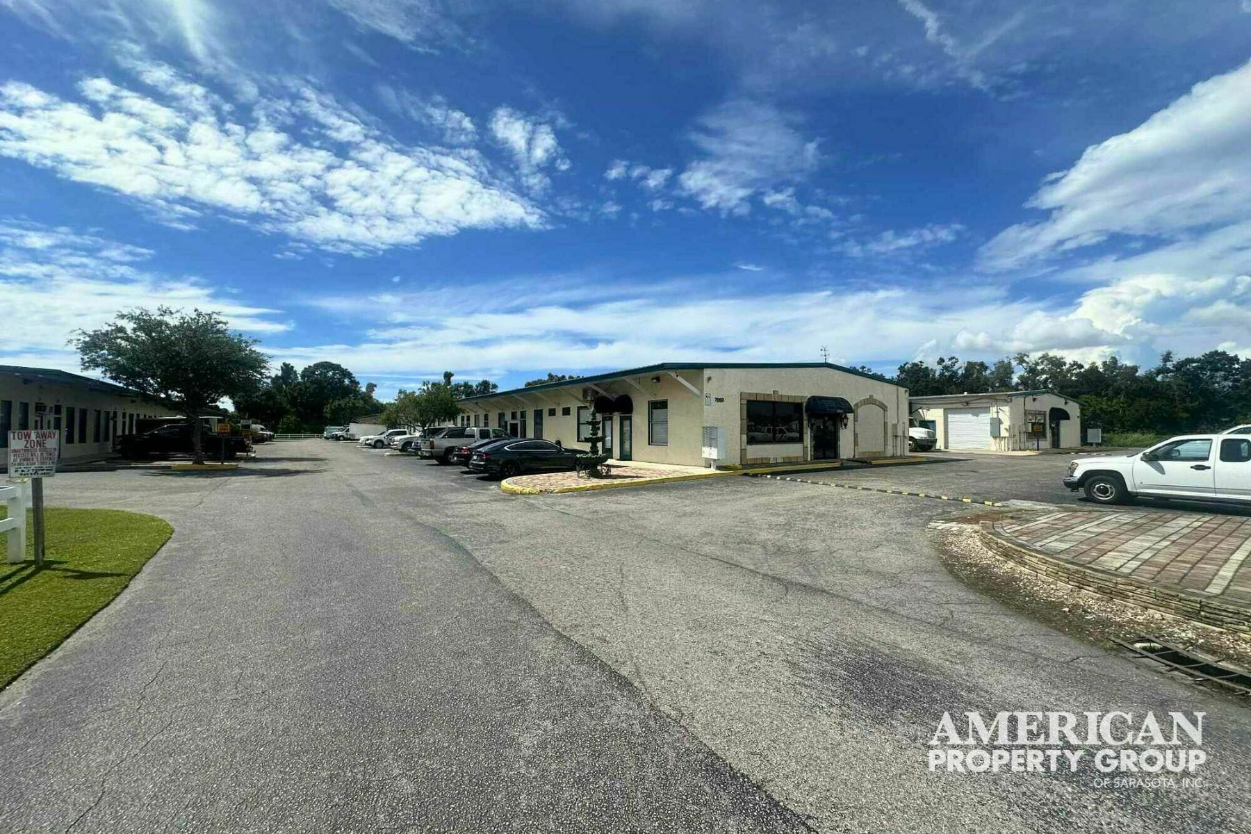 7040 15th St E, Sarasota, FL for lease Building Photo- Image 1 of 2
