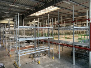 Industriel dans Saint-Michel-sur-Orge à louer Photo intérieure- Image 2 de 6