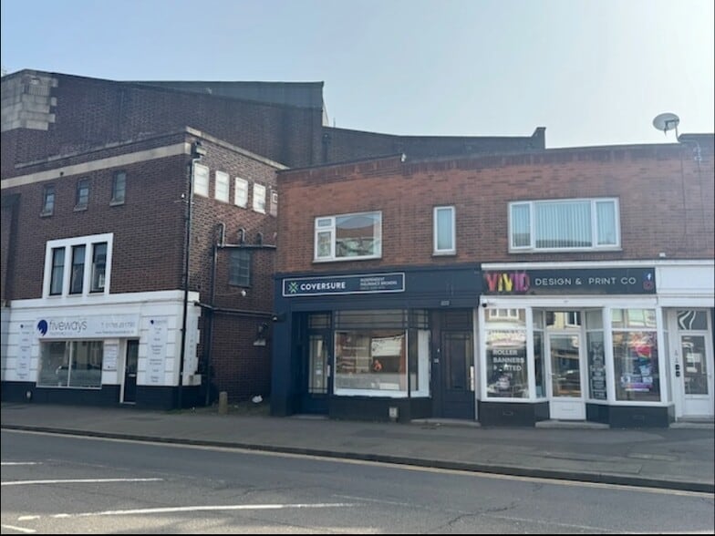 2 Newport Rd, Stafford à louer - Photo principale - Image 1 de 1