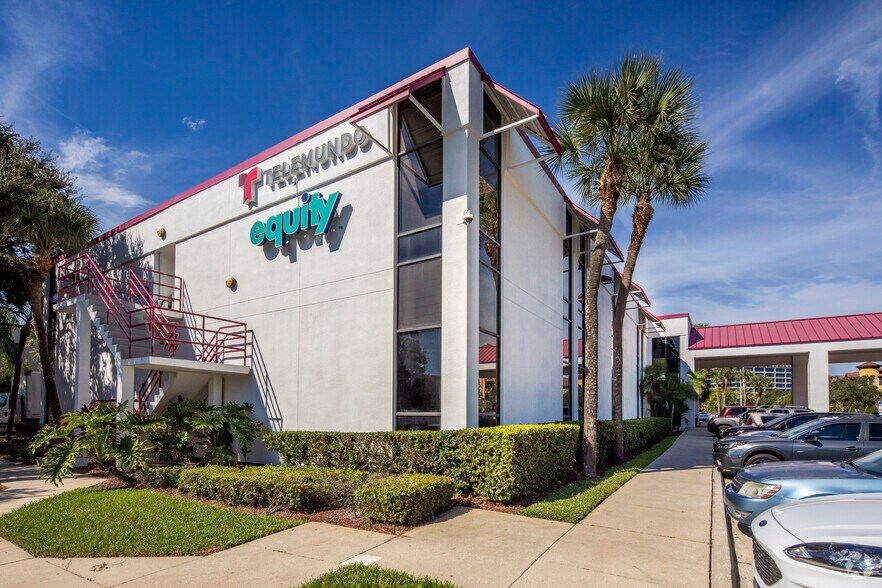 4107 W Spruce St, Tampa, FL à louer - Photo du bâtiment - Image 2 de 17