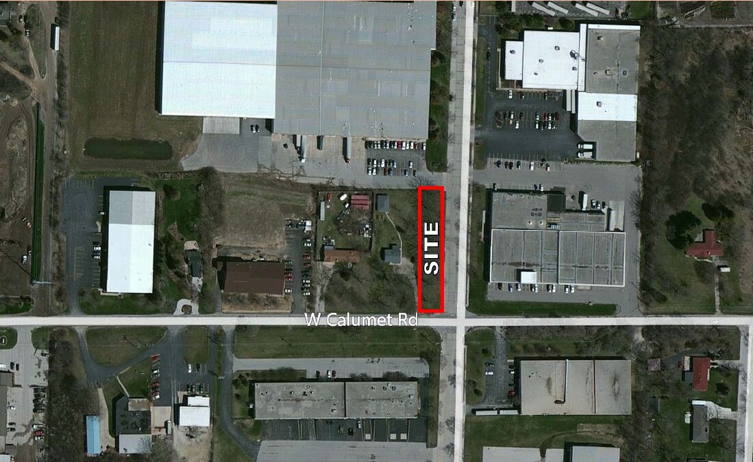 8100 W Calumet Rd, Milwaukee, WI à vendre Photo du bâtiment- Image 1 de 2