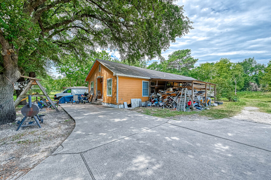 6303 Katy Hockley Cut Off Rd, Katy, TX for sale - Building Photo - Image 1 of 16