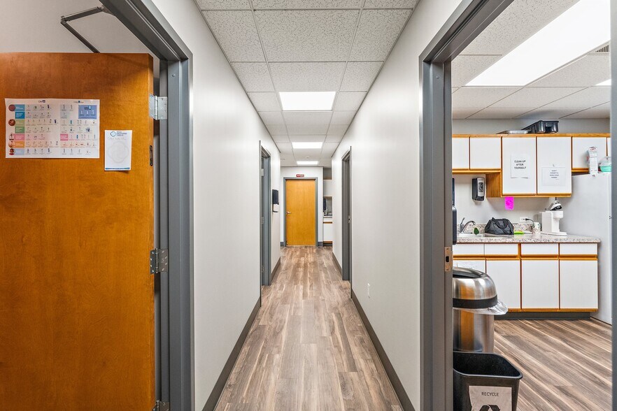 1550 S Woodland Ave, Michigan City, IN à vendre - Photo du bâtiment - Image 3 de 10