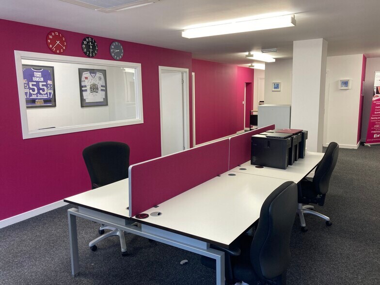 50 Titchfield St, Kilmarnock à vendre - Photo du bâtiment - Image 1 de 5