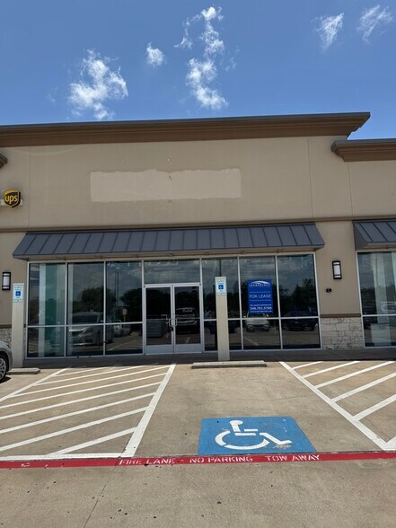 193 Interstate 45 S, Huntsville, TX for lease - Building Photo - Image 2 of 2