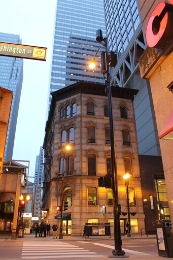 40 N Wells St, Chicago, IL à louer - Photo du bâtiment - Image 2 de 5