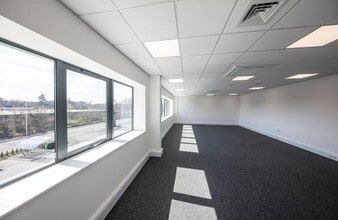 Vulcan Way, Wimborne for lease Interior Photo- Image 2 of 3