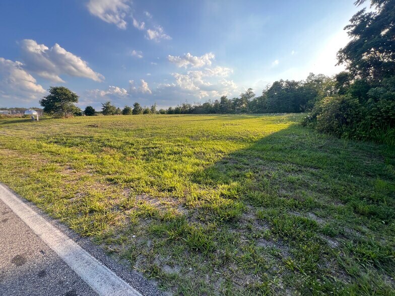 7513 S George Blvd, Sebring, FL à vendre - Photo du bâtiment - Image 1 de 13