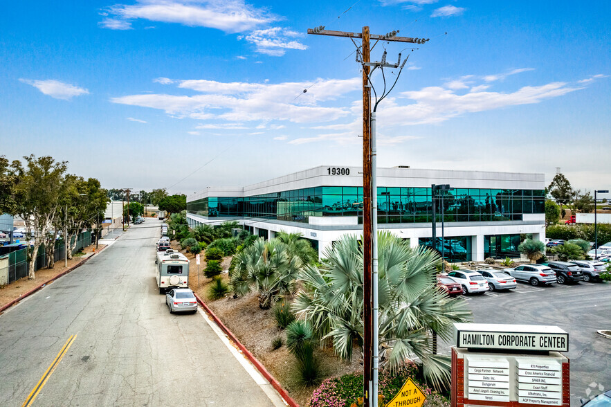 19300 S Hamilton Ave, Gardena, CA for lease - Building Photo - Image 2 of 4