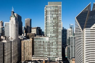 More details for 130 N Garland Ct, Chicago, IL - Retail for Lease