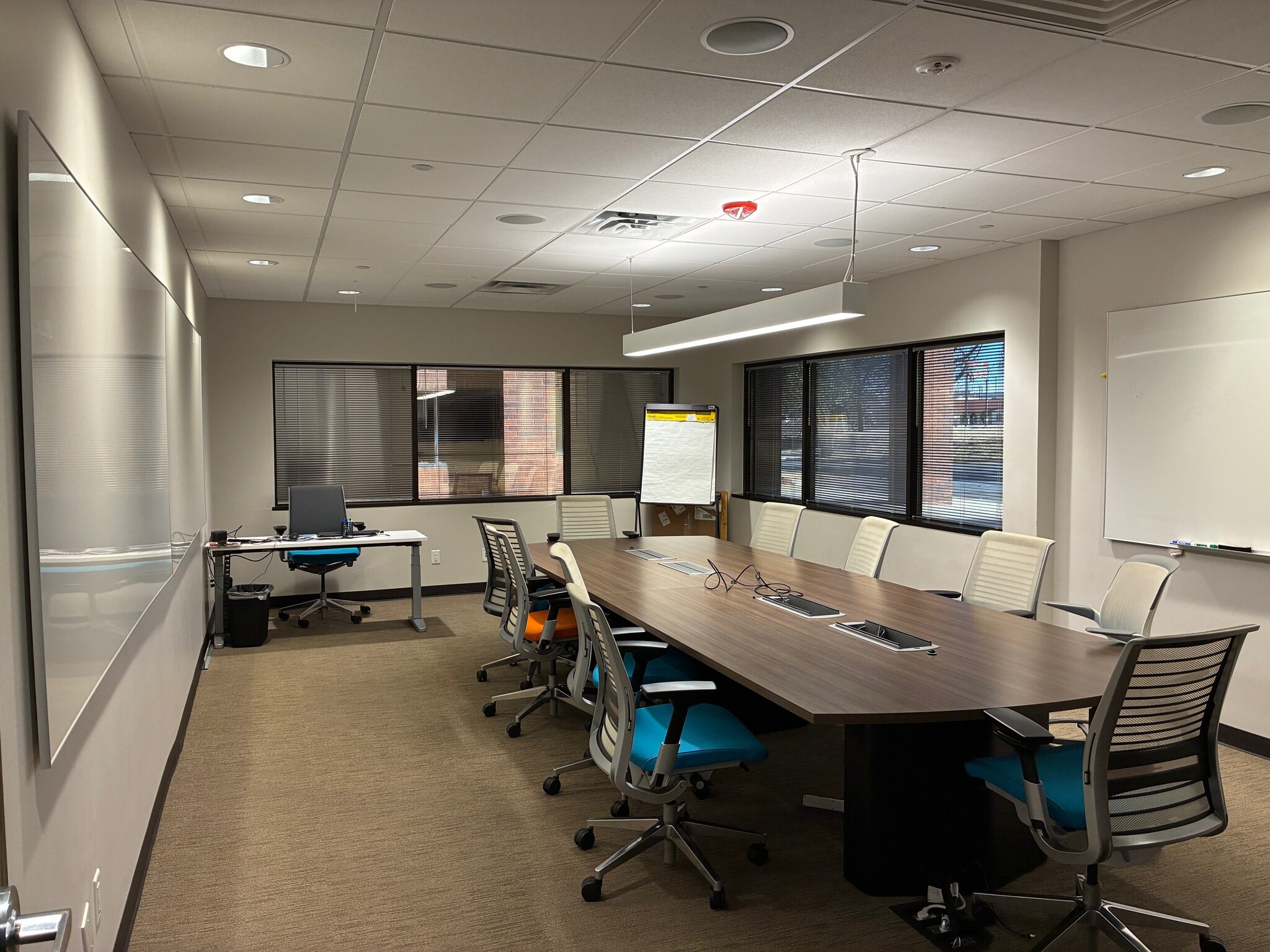 7301 NW Expressway, Oklahoma City, OK for lease Interior Photo- Image 1 of 11