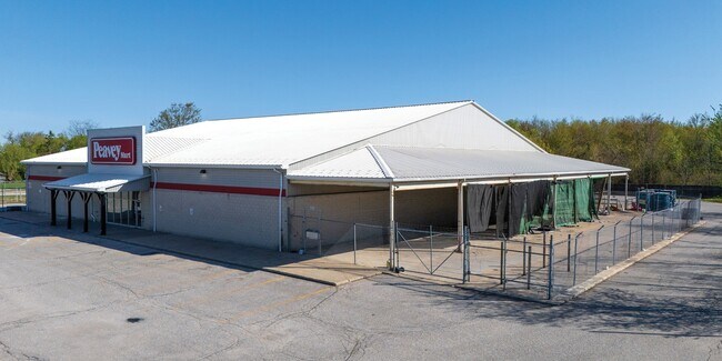 Plus de détails pour 401 Talbot St N, Lakeshore, ON - Commerce de détail à vendre