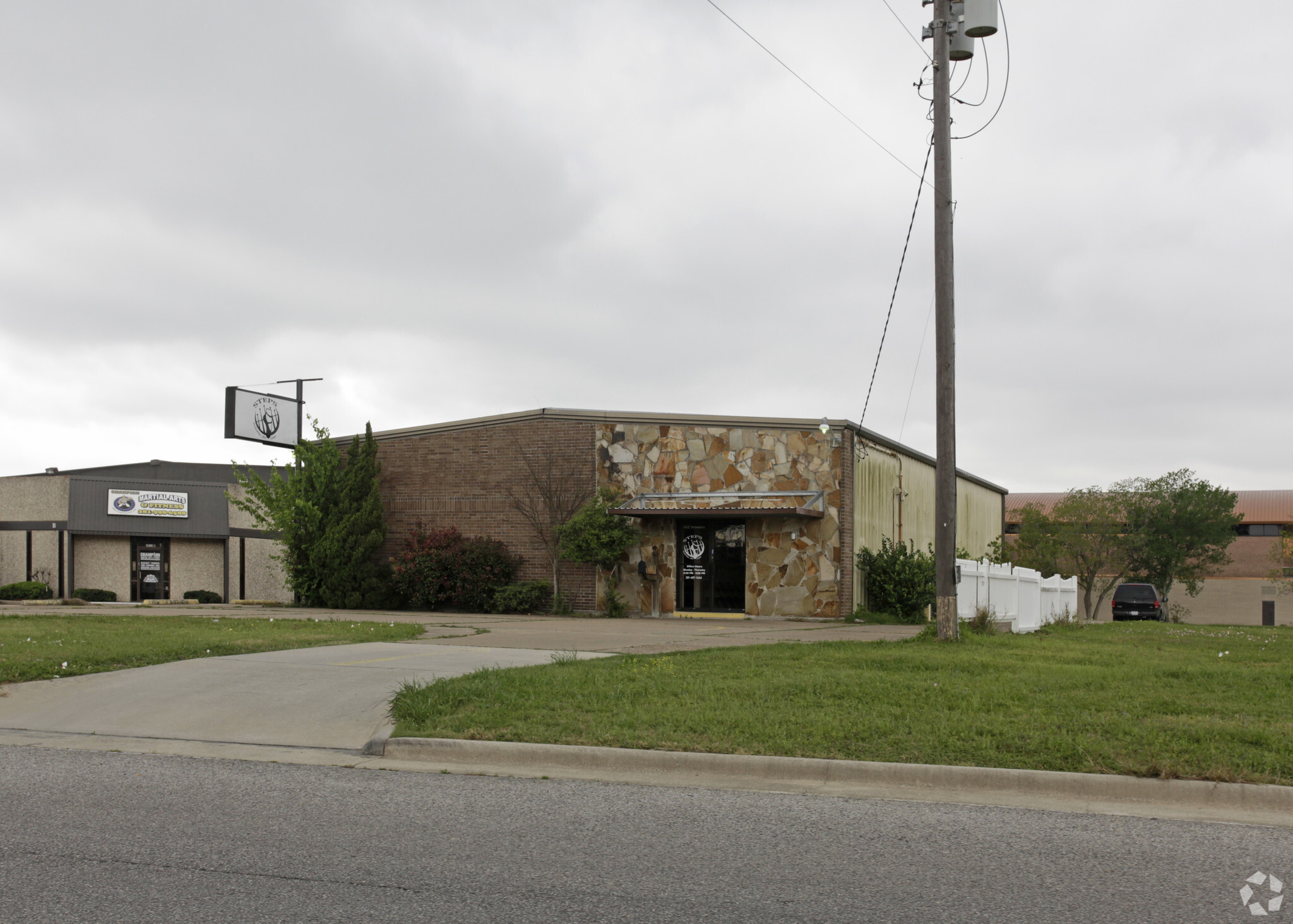 4012 Strawberry Rd, Pasadena, TX à vendre Photo principale- Image 1 de 1