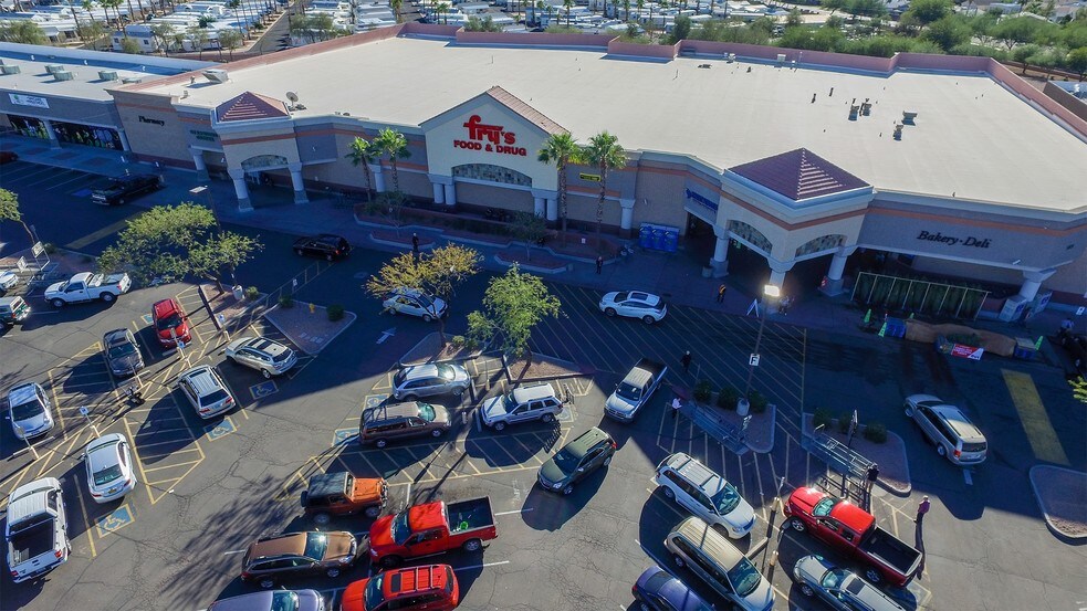 185 W Apache Trl, Apache Junction, AZ à louer - Aérien - Image 2 de 6