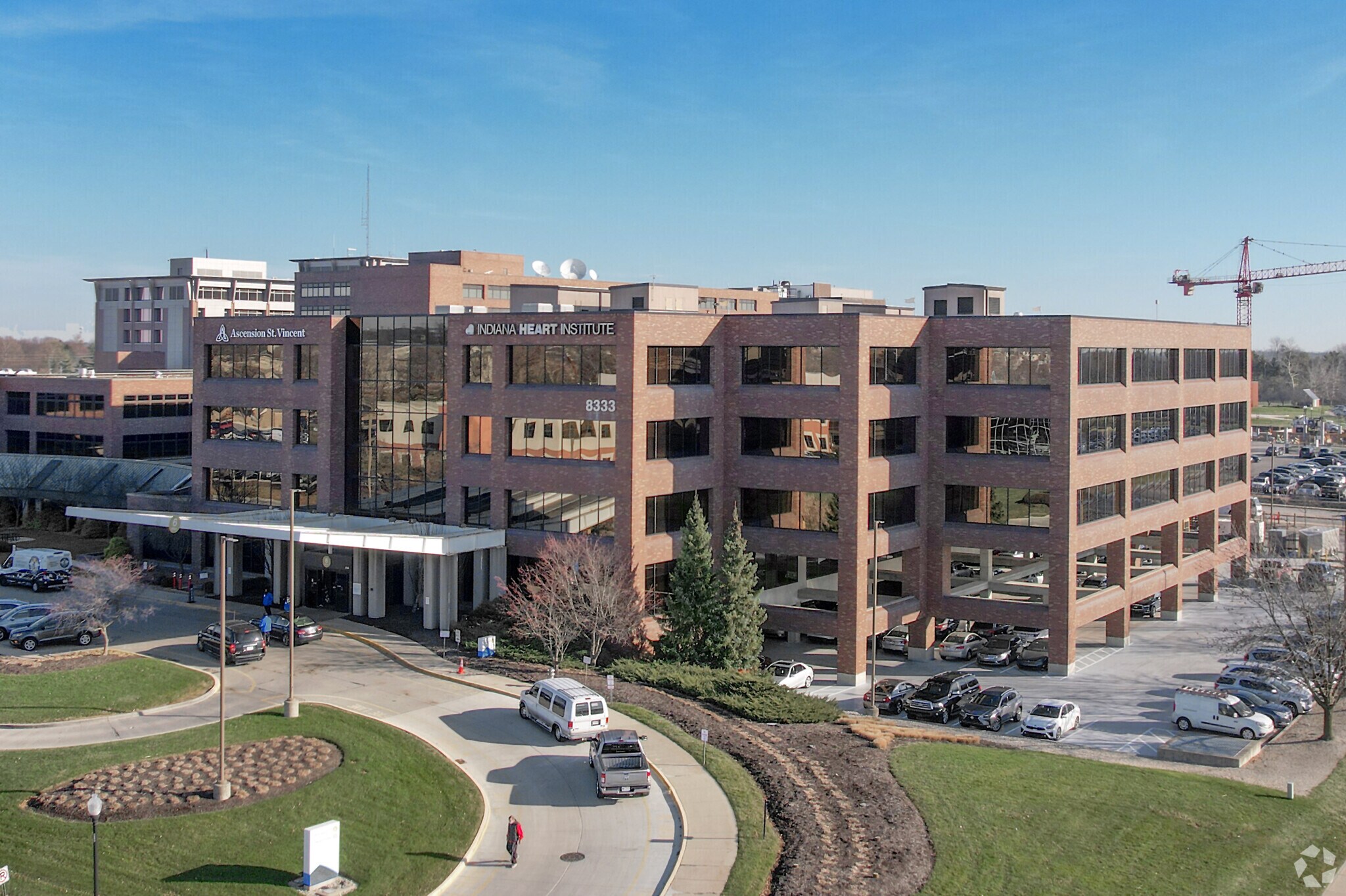 8333 Naab Rd, Indianapolis, IN à louer Photo principale- Image 1 de 4