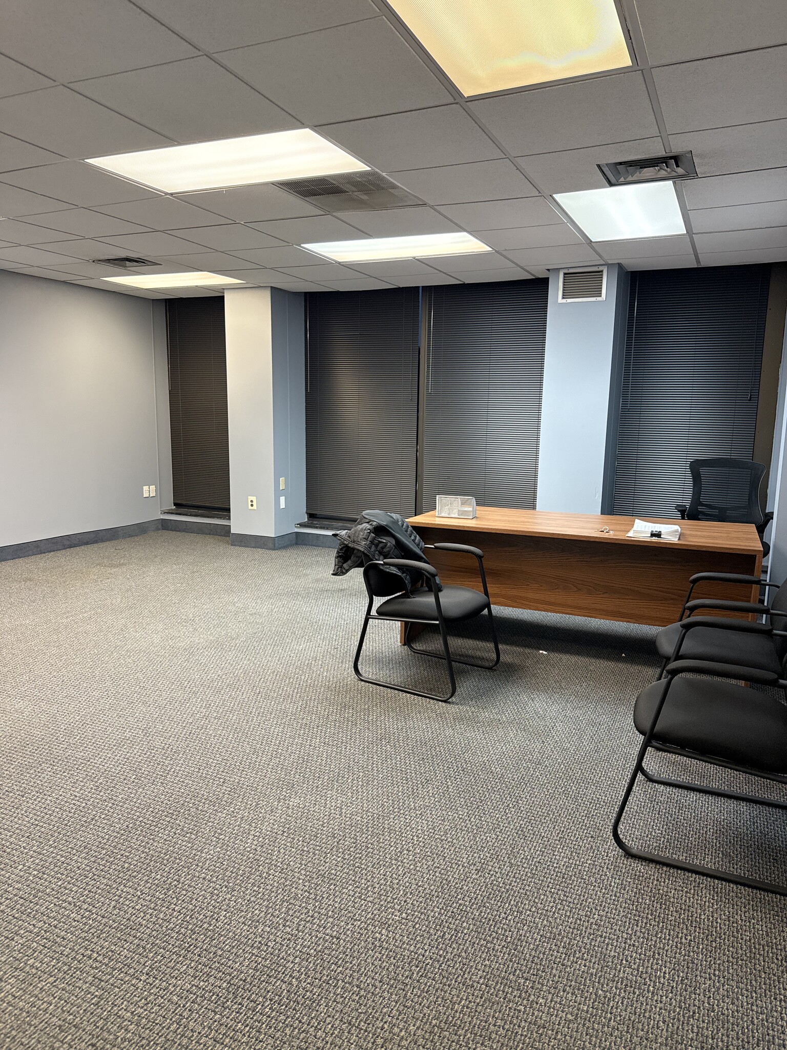 2600 Philmont Ave, Huntingdon Valley, PA à louer Photo intérieure- Image 1 de 3