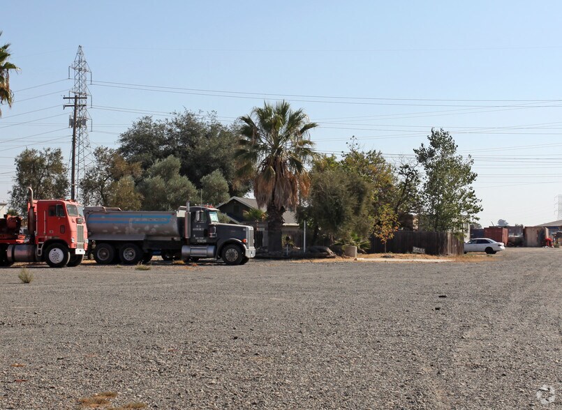 8850 Elder Creek Rd, Sacramento, CA for lease - Building Photo - Image 1 of 2