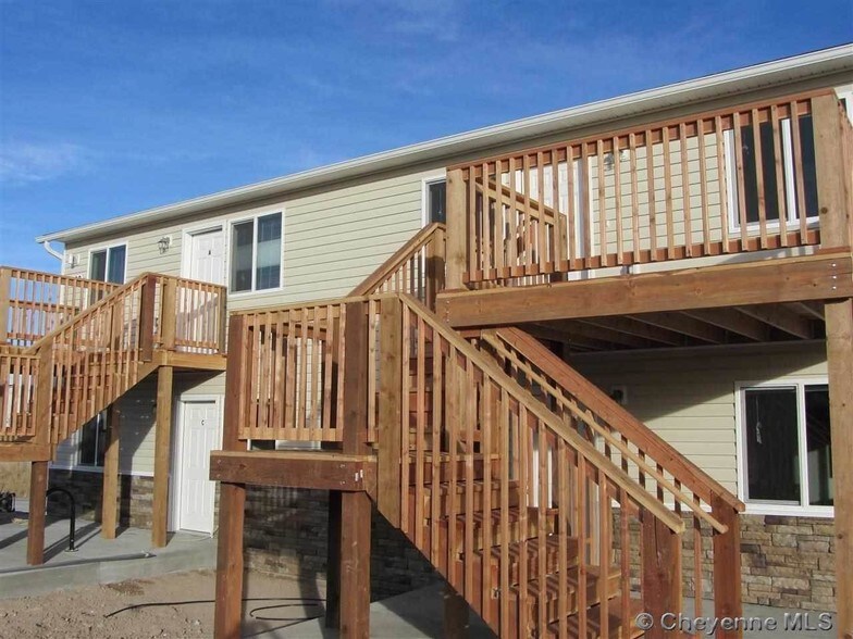 1922 Harvest Moon Dr, Gillette, WY à vendre - Photo du bâtiment - Image 2 de 12