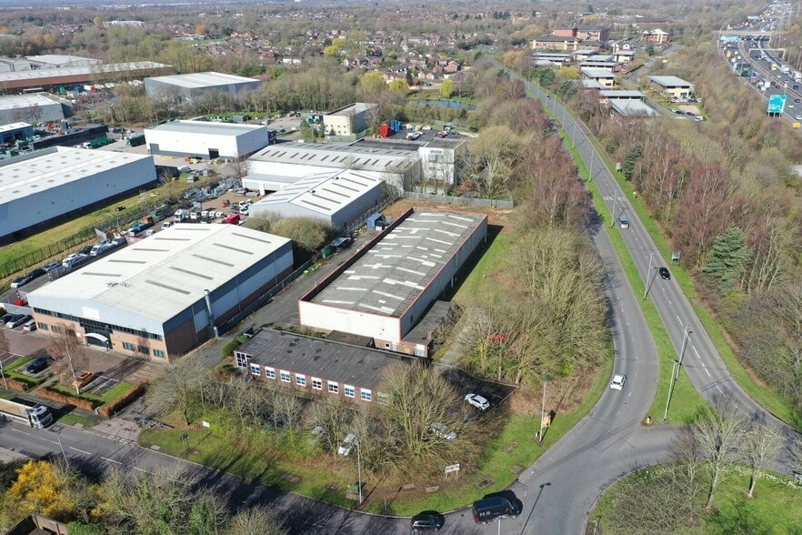 31 Kingsland Grange, Warrington for lease - Building Photo - Image 3 of 4