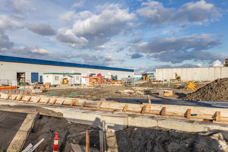 2668 Simpson Rd, Richmond, BC for sale - Building Photo - Image 1 of 3