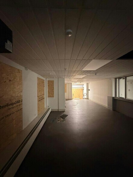 30 Drysdale St, Alloa for lease - Building Photo - Image 2 of 9