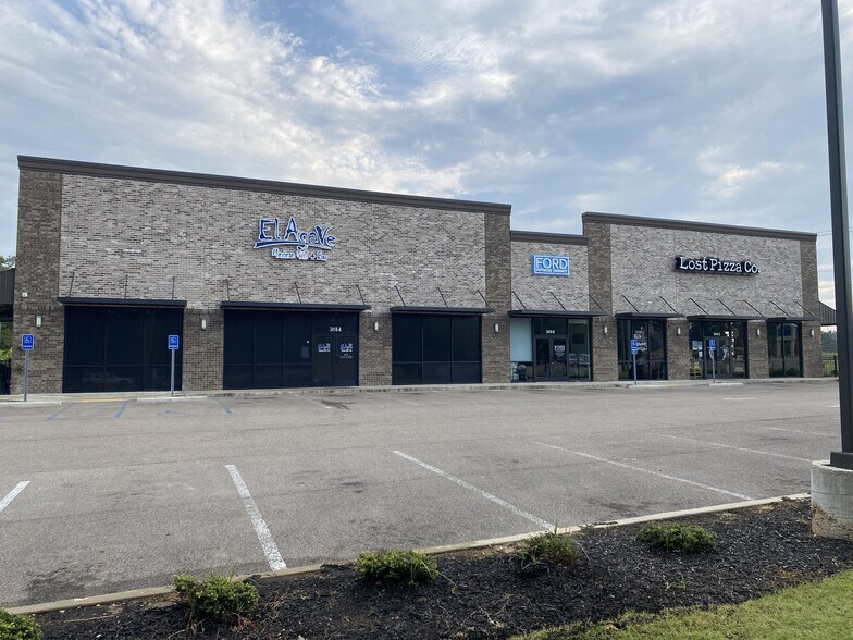 3406 West Main St, Tupelo, MS à vendre - Photo du bâtiment - Image 3 de 6