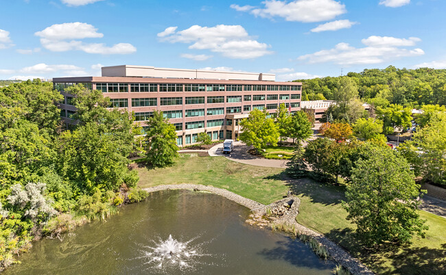 Plus de détails pour 10400 Viking Dr, Eden Prairie, MN - Bureau à louer