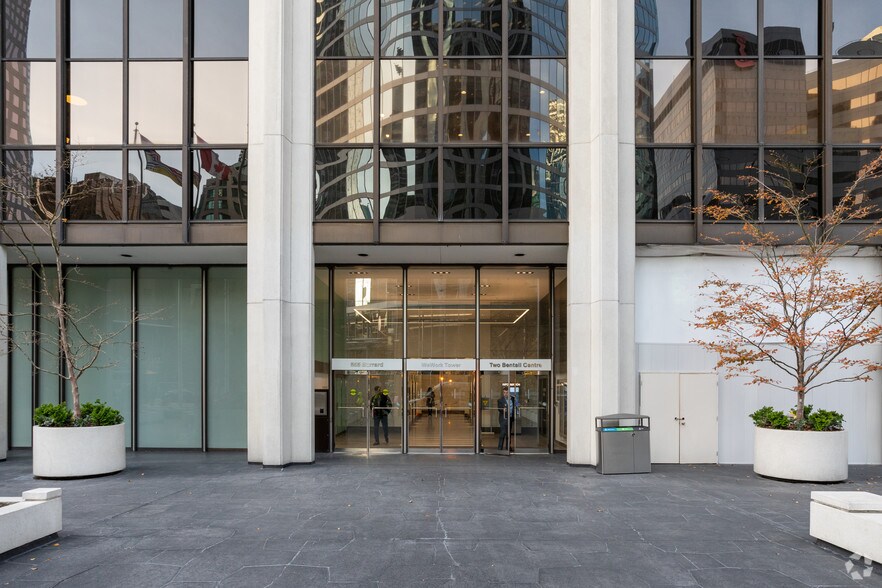 555 Burrard St, Vancouver, BC à louer - Photo du bâtiment - Image 3 de 9