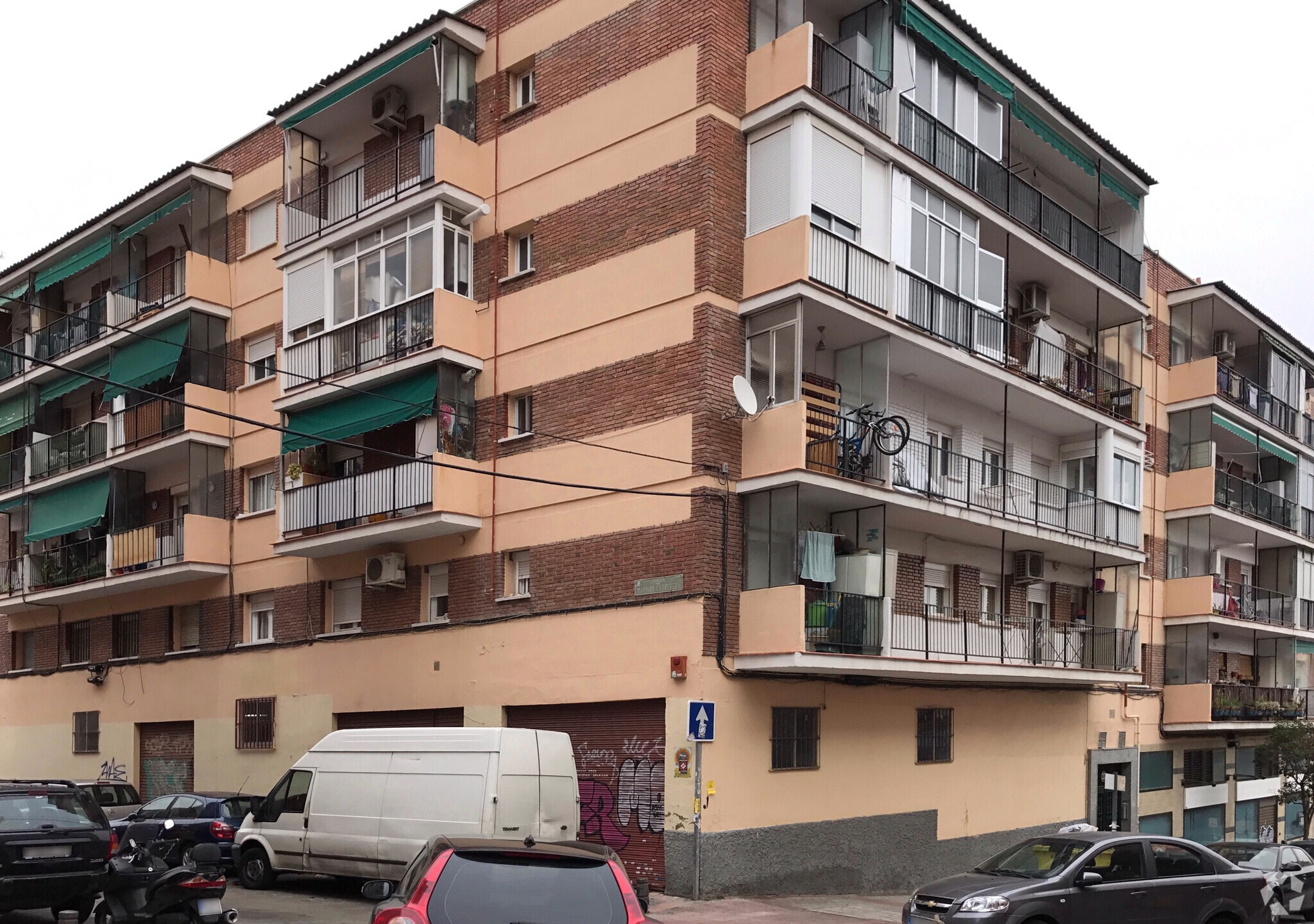 Paseo de los Jesuitas, 22, Madrid, Madrid for sale Primary Photo- Image 1 of 3