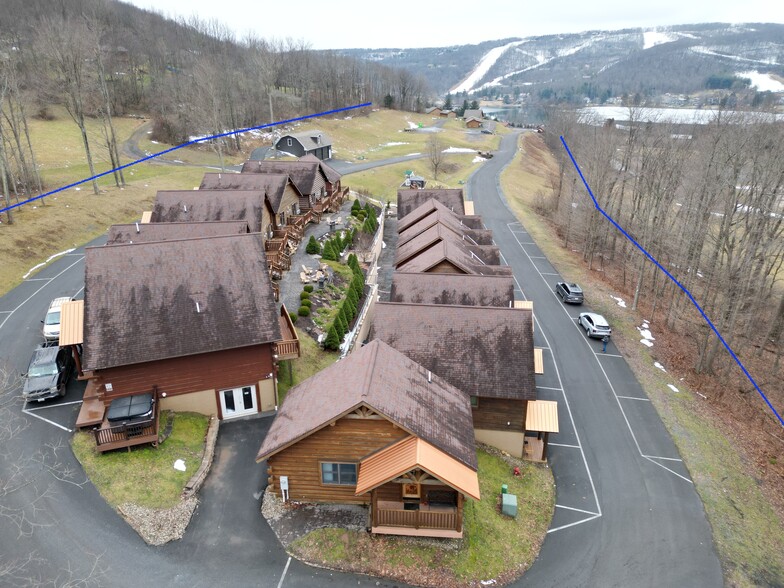 The Lodges at Sunset Village portfolio of 2 properties for sale on LoopNet.ca - Building Photo - Image 2 of 12