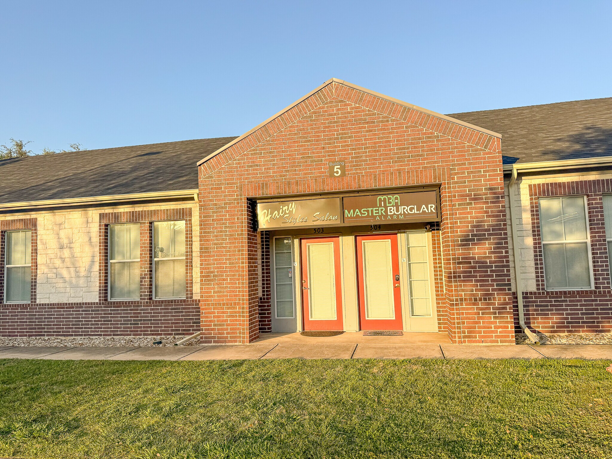 1311 Chisholm Trl, Round Rock, TX for sale Building Photo- Image 1 of 12