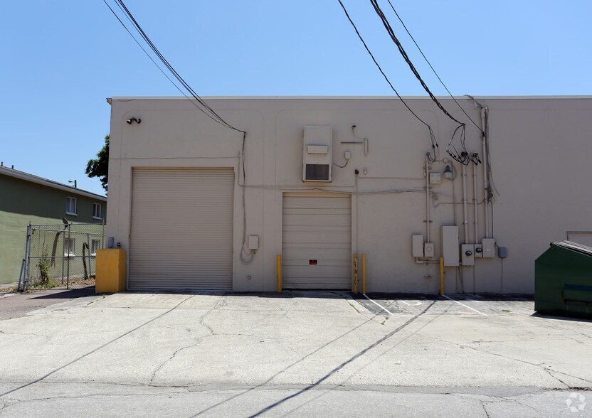 625 N Dale Mabry Hwy, Tampa, FL à louer - Photo du bâtiment - Image 3 de 3