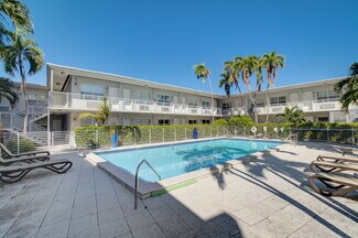 Plus de détails pour 8000 NE Bayshore Ct, Miami, FL - Multi-résidentiel à vendre