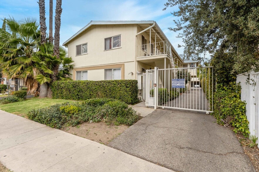 14711 Sylvan St, Van Nuys, CA à vendre - Photo du bâtiment - Image 1 de 1