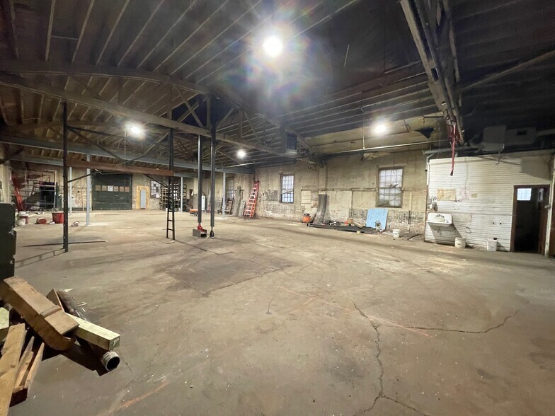 3162 W Grand Ave, Chicago, IL à louer - Photo du bâtiment - Image 3 de 18