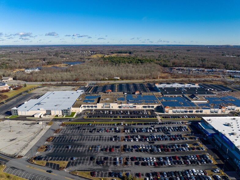 262 Swansea Mall Dr, Swansea, MA for lease - Building Photo - Image 2 of 12