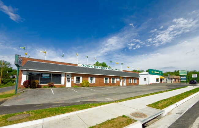 Plus de détails pour 6704 Williamson Rd, Hollins, VA - Commerce de détail à vendre