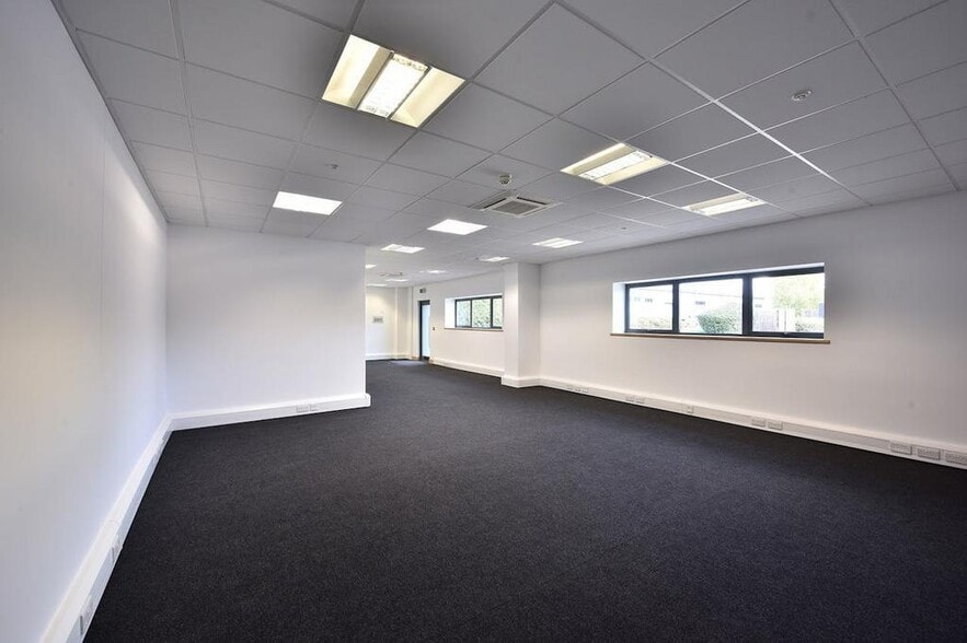 Penrhyn Rd, Prescot for lease - Building Photo - Image 2 of 15