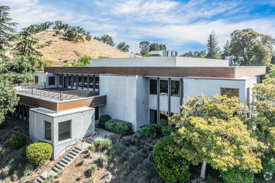 1200 Montego Way, Walnut Creek, CA à vendre - Photo du bâtiment - Image 3 de 7