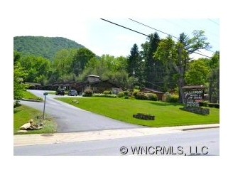 1595 Soco Rd, Maggie Valley, NC à vendre - Photo principale - Image 1 de 1