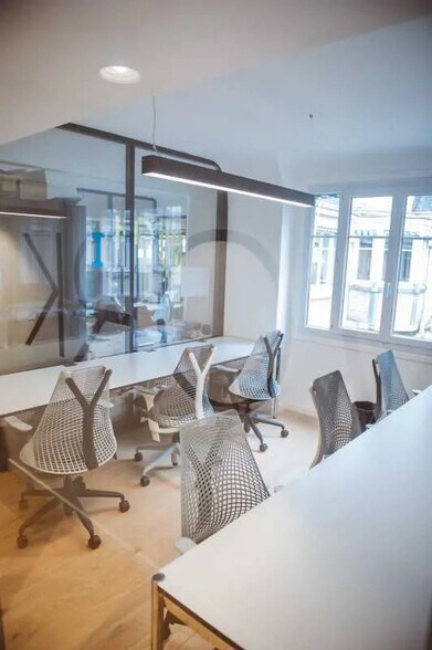 10 Rue Pergolèse, Paris for lease - Building Photo - Image 3 of 21