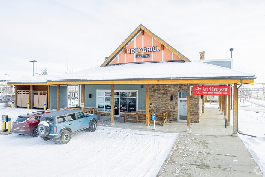 19369 Sheriff King St SW, Calgary, AB à louer - Photo du bâtiment - Image 1 de 3