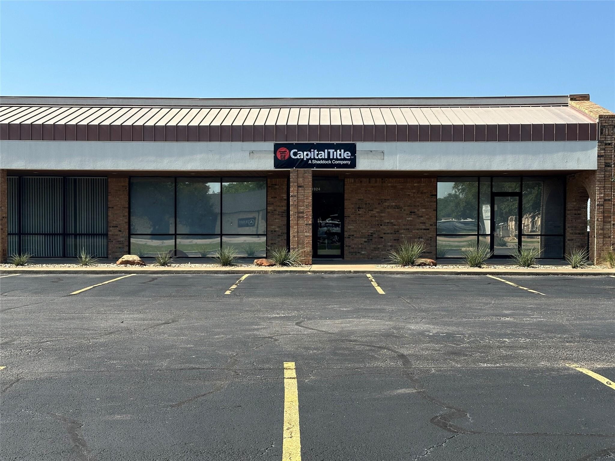 1926 Acton Hwy, Granbury, TX for lease Building Photo- Image 1 of 3